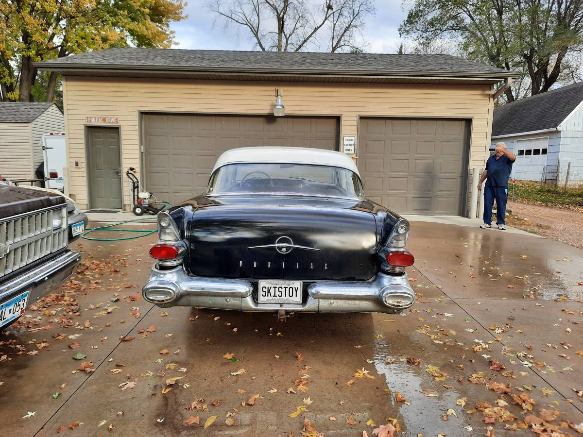 Pontiac-super-chief-1957-black-3