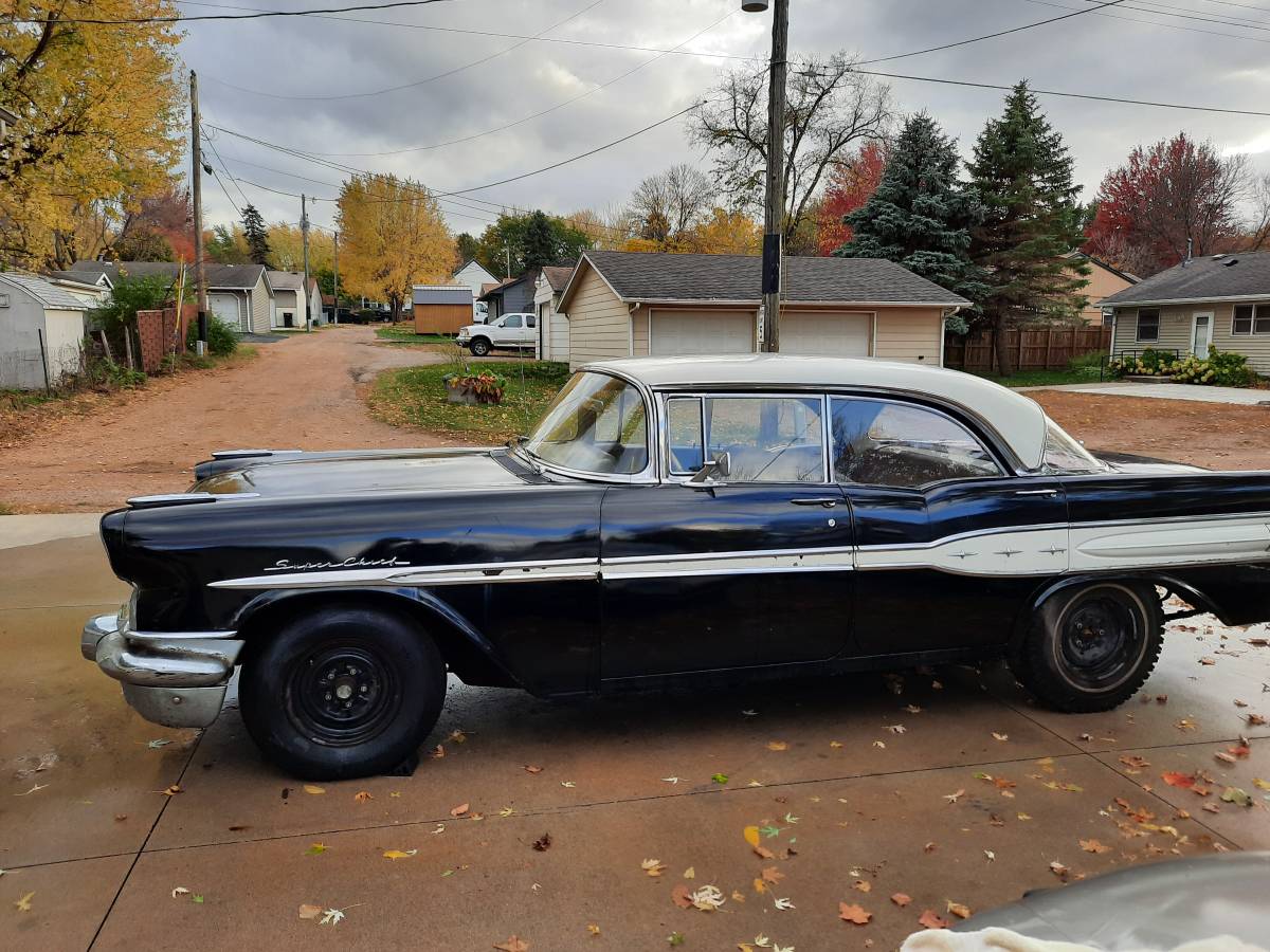 Pontiac-super-chief-1957-black