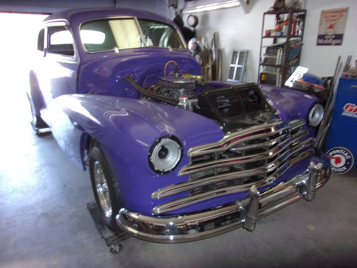 Pontiac-torpedo-1948-custom