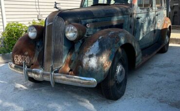Pontiac-touring-sedan-1935-4