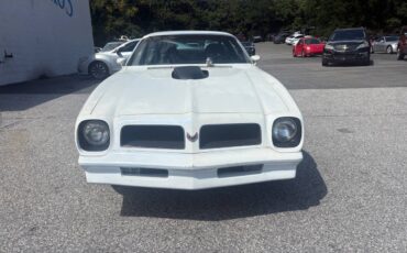 Pontiac-trans-am-1976-white-1