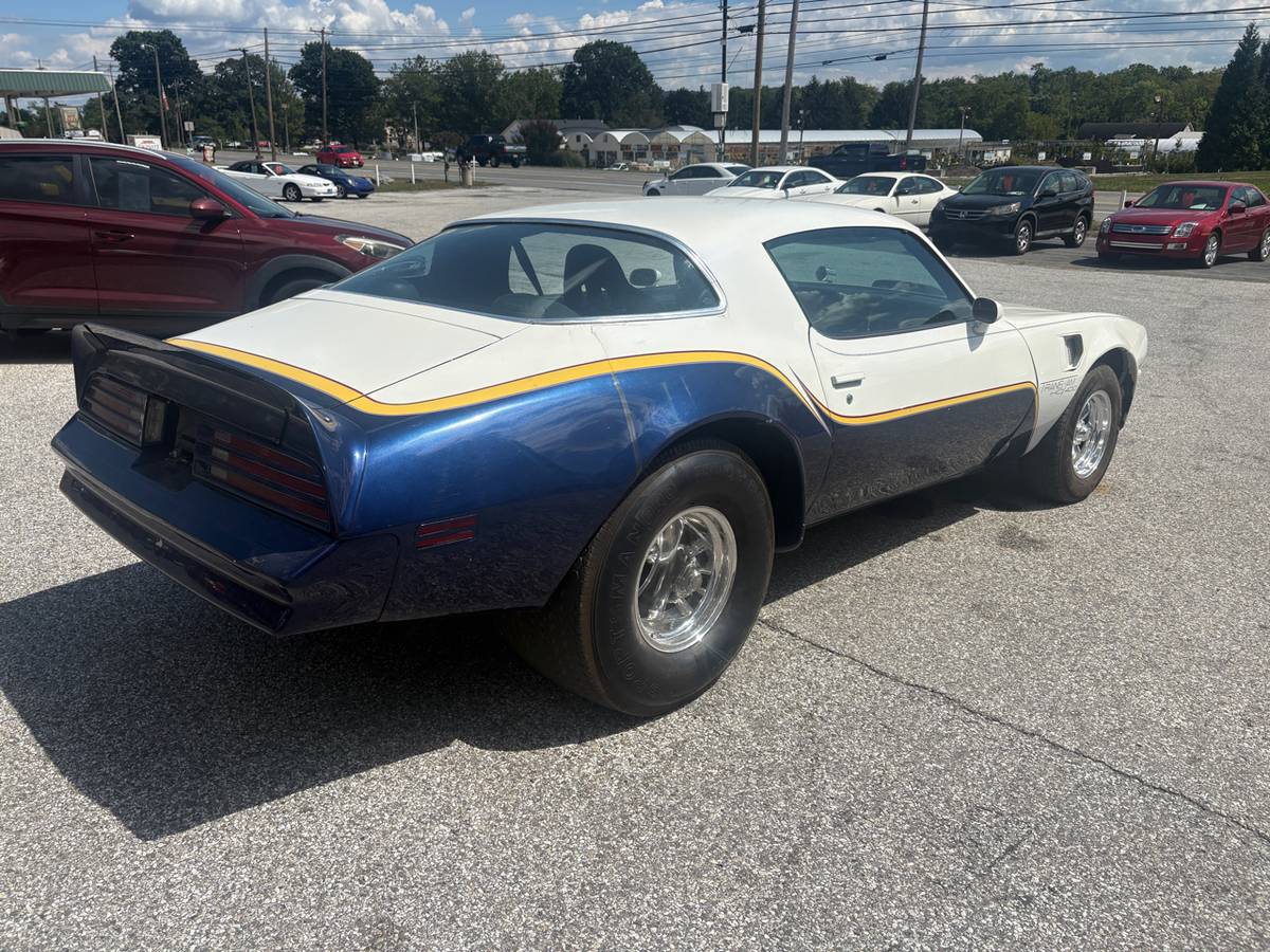 Pontiac-trans-am-1976-white-4