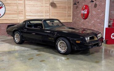 Pontiac-trans-am-1977-black-1