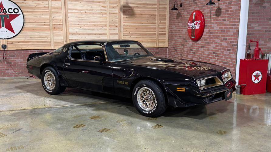 Pontiac-trans-am-1977-black-1