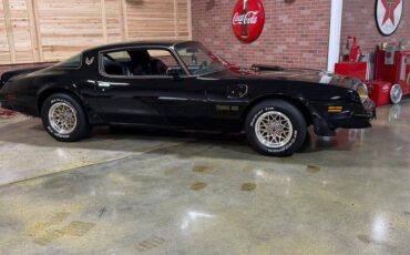 Pontiac-trans-am-1977-black-5