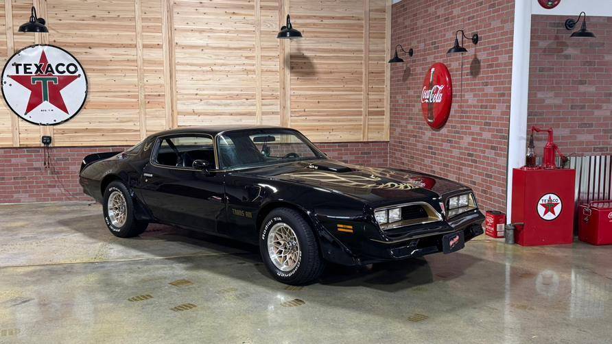 Pontiac-trans-am-1977-black