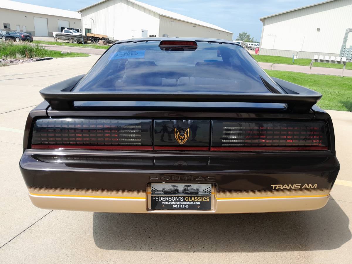 Pontiac-trans-am-1986-16