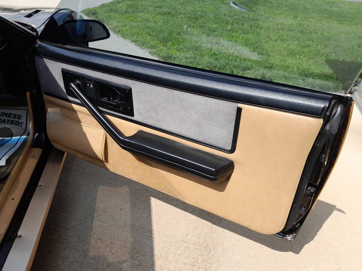 Pontiac-trans-am-1986-23