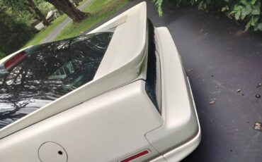 Pontiac-trans-am-1986-white-4
