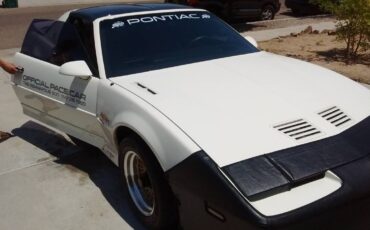 Pontiac-trans-am-1989-white-1
