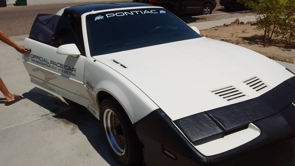 Pontiac-trans-am-1989-white-1