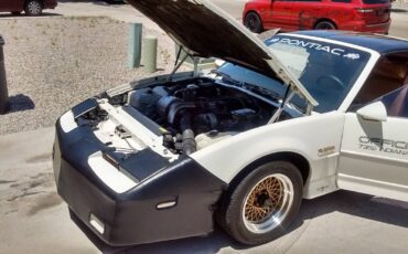 Pontiac-trans-am-1989-white-2