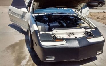 Pontiac-trans-am-1989-white