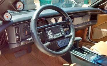 Pontiac-trans-am-1989-white-4