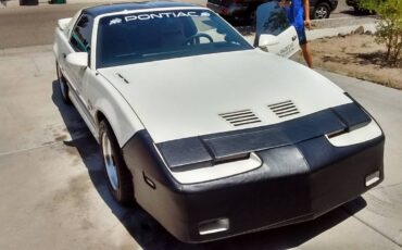 Pontiac-trans-am-1989-white-9