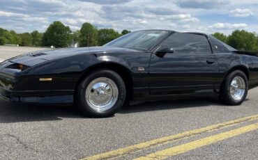 Pontiac-trans-am-gta-1989-black-3