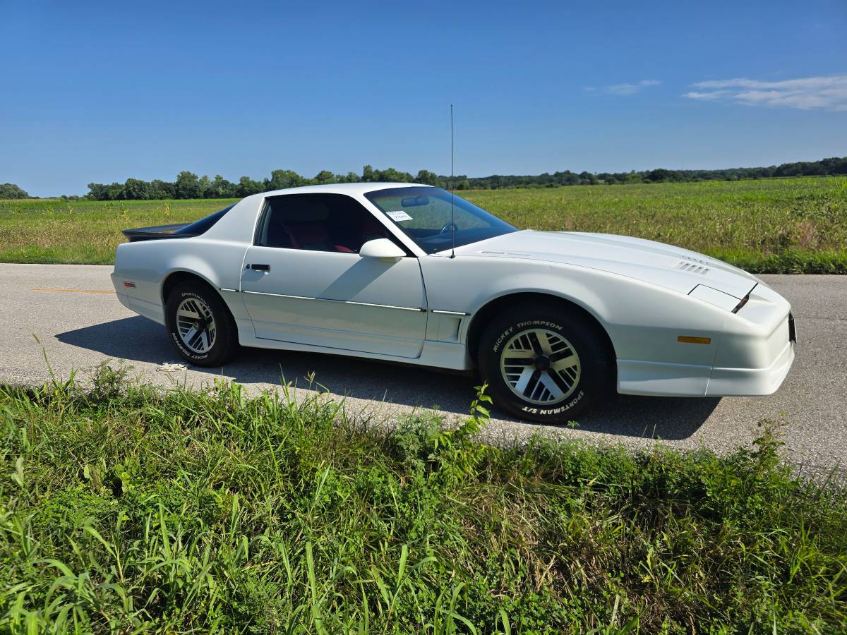 Pontiac-transam-1986-2