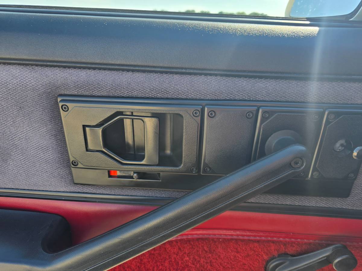Pontiac-transam-1986-23