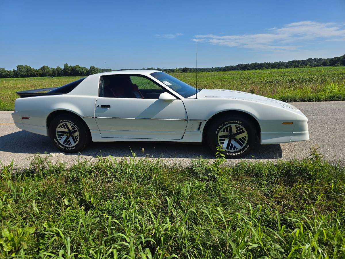 Pontiac-transam-1986