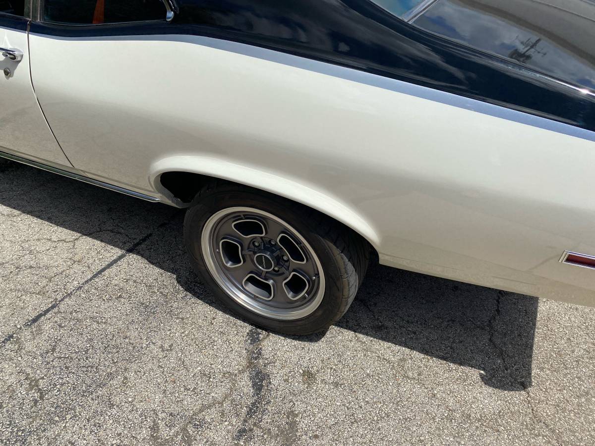 Pontiac-ventura-1972-custom-3