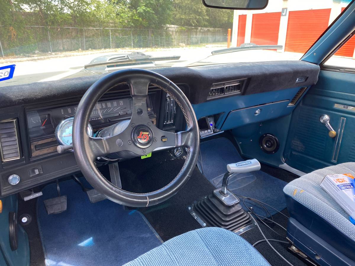 Pontiac-ventura-1972-custom-5