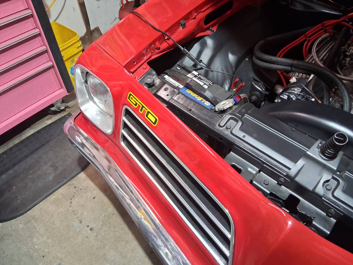 Pontiac-ventura-1976-red-12