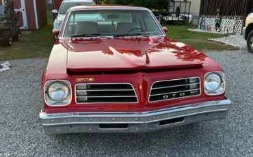 Pontiac-ventura-1976-red