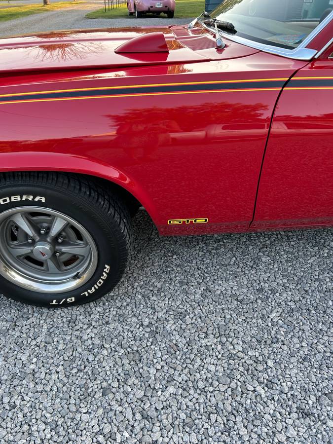 Pontiac-ventura-1976-red-4