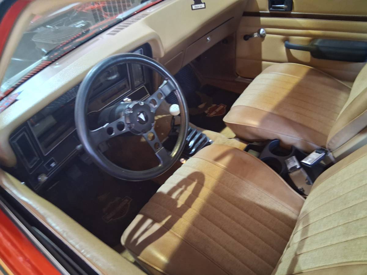 Pontiac-ventura-1976-red-9
