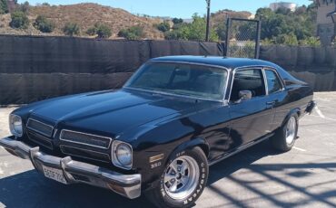 Pontiac-venture-1973-black