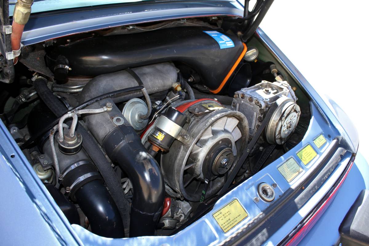 Poprsche-911-turbo-1976-blue-16