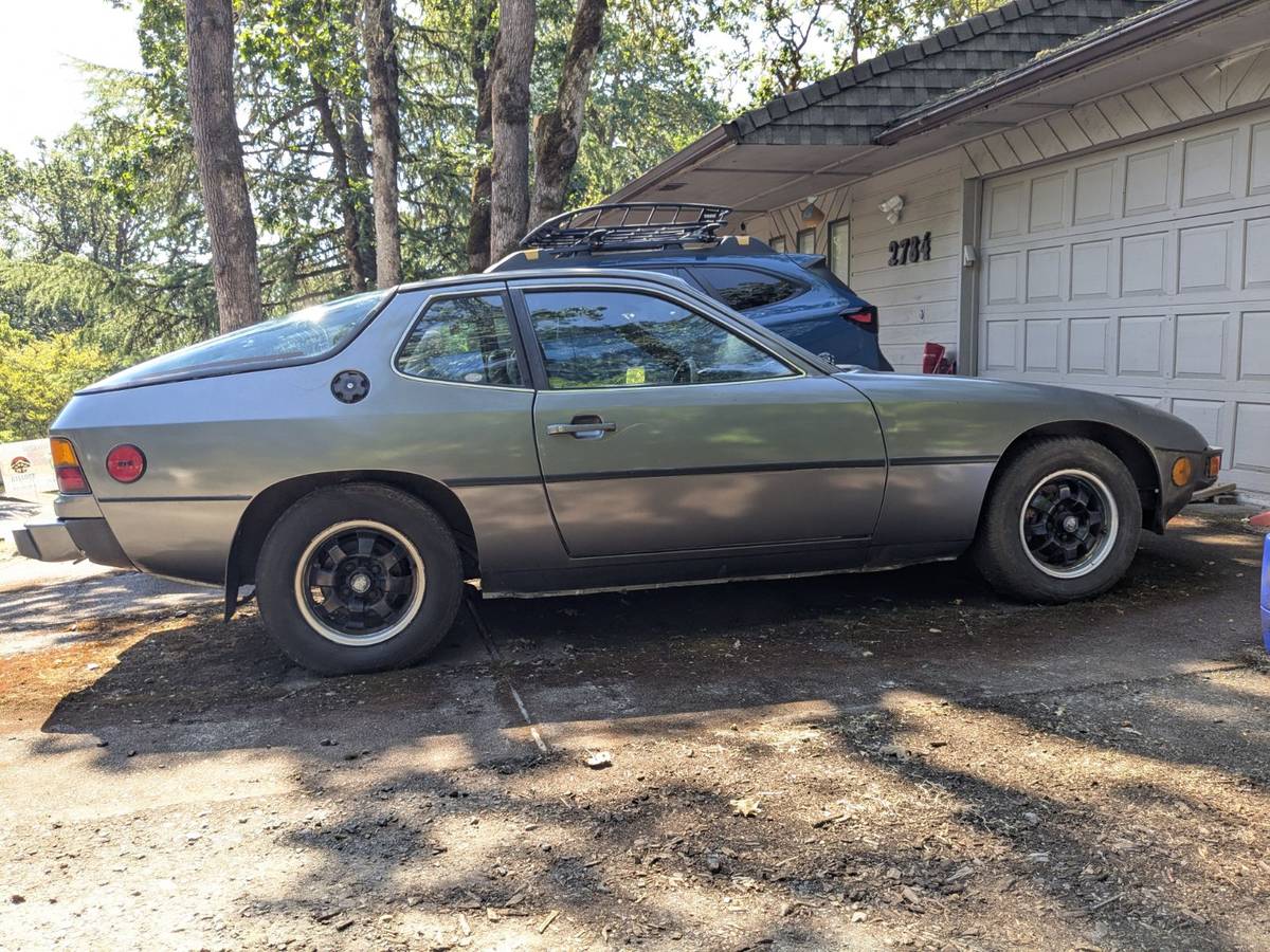 Porche-928-1978-silver-1