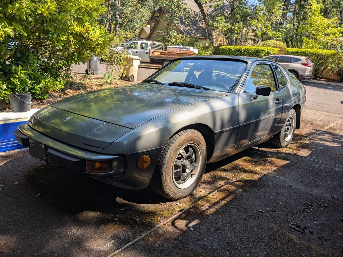 Porche-928-1978-silver