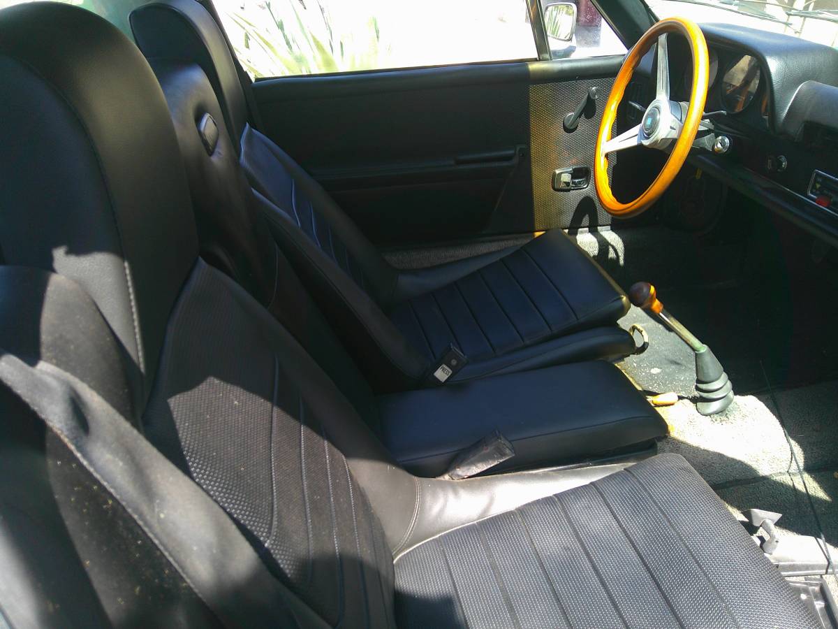 Porsche-1974-green-17