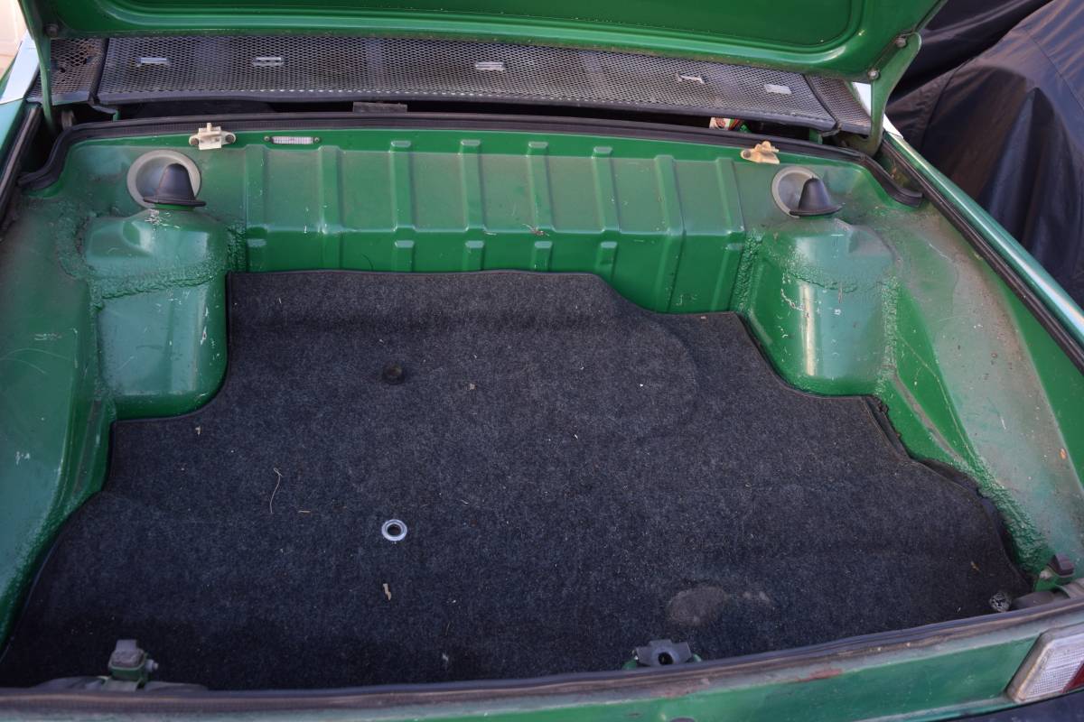Porsche-1974-green-18