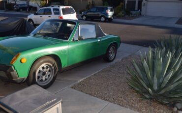 Porsche-1974-green-2