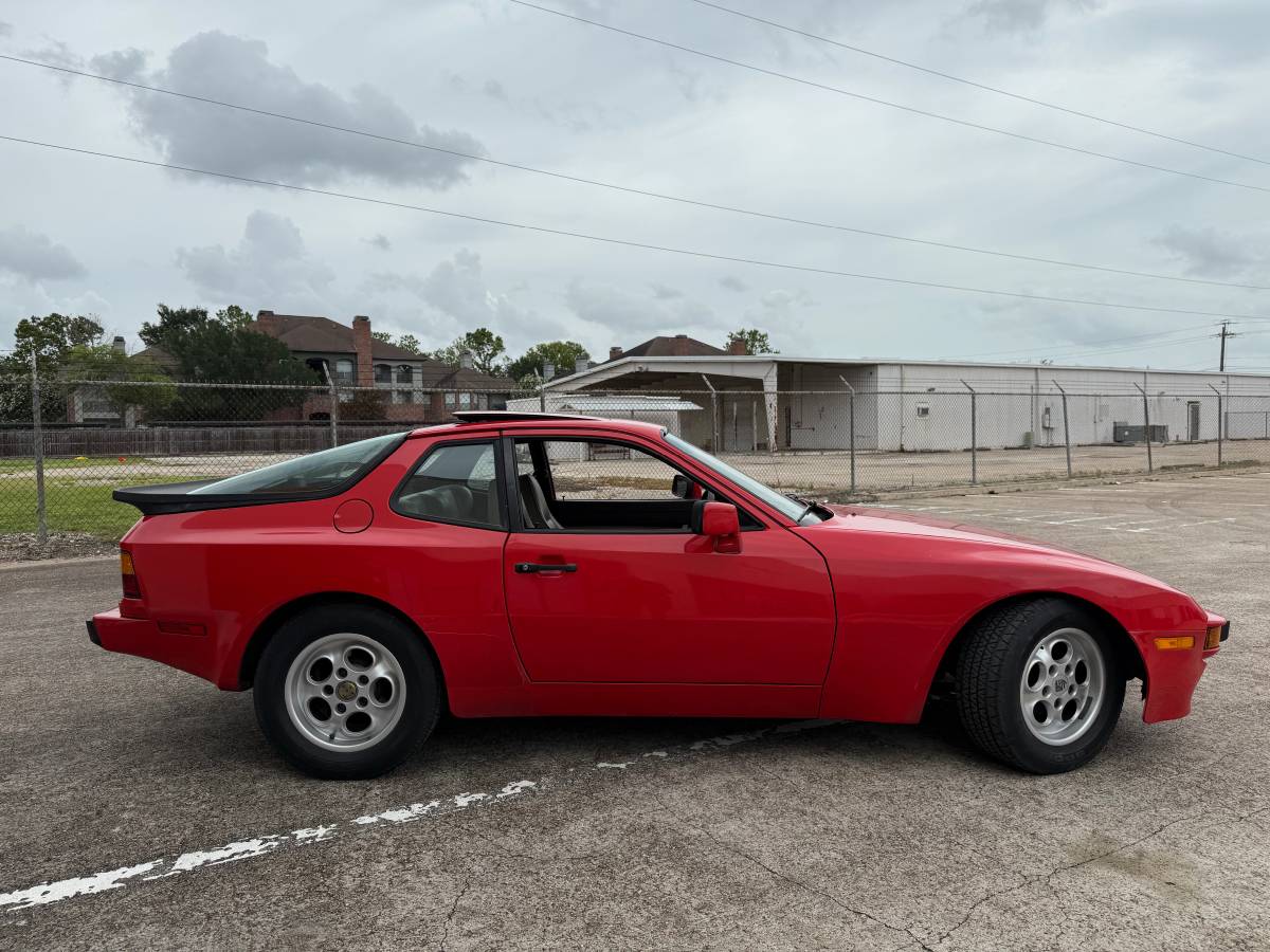 Porsche-1984-red-6