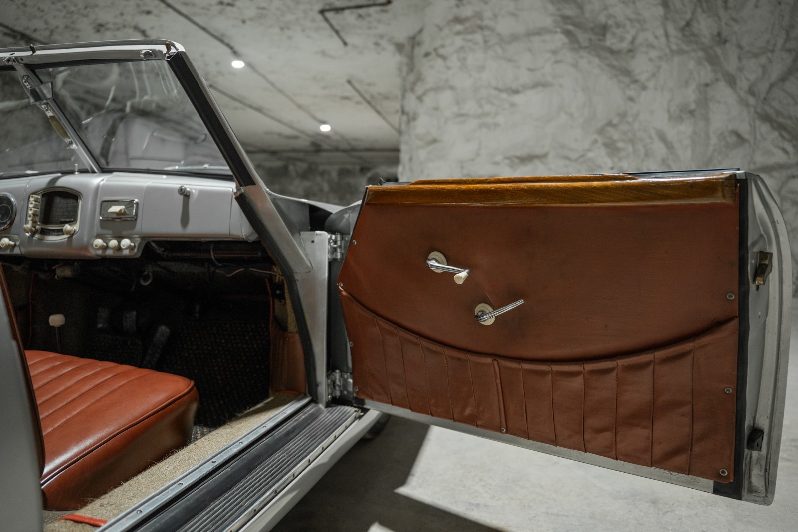 Porsche-356-1952-Convertible-12