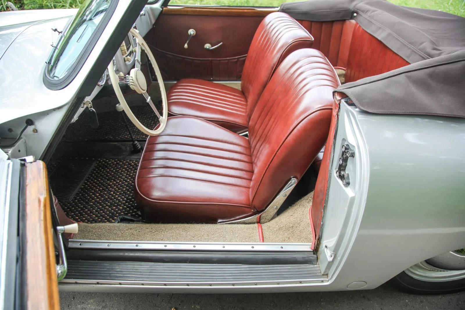 Porsche-356-1952-Convertible-29