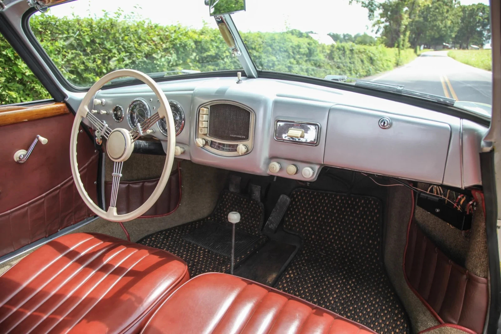 Porsche-356-1952-Convertible-32