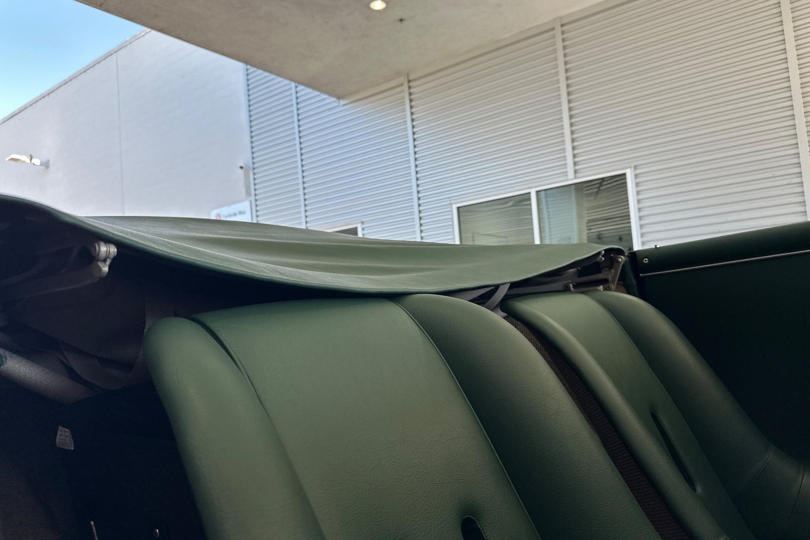 Porsche-356-1957-17