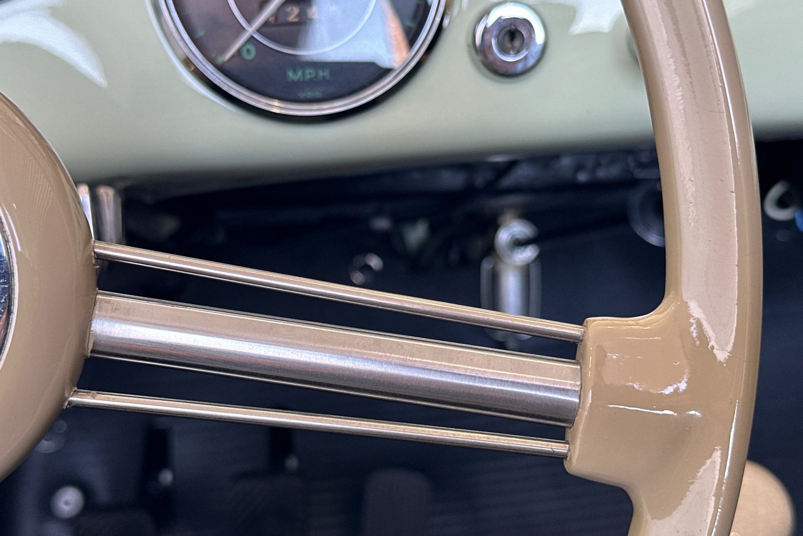 Porsche-356-1957-25