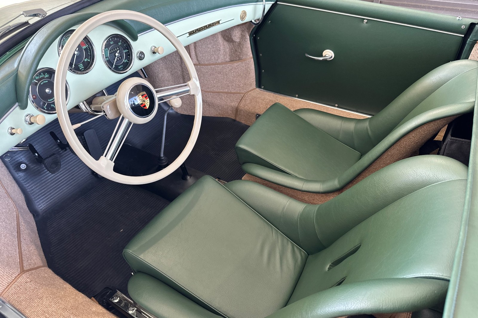 Porsche-356-1957-3