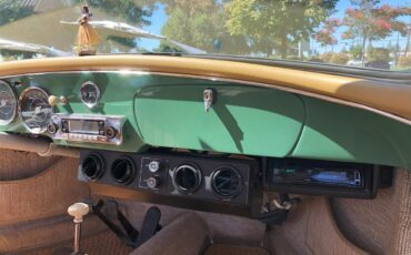Porsche-356-1958-Auratium-Green-Beige-Leather-12