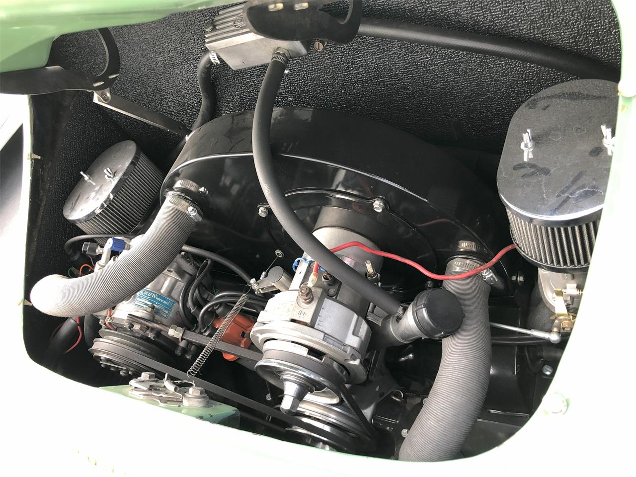 Porsche-356-1958-Auratium-Green-Beige-Leather-17