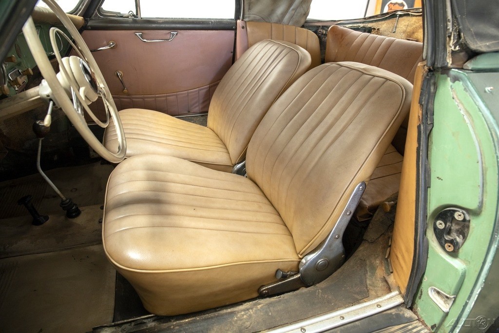 Porsche-356-1958-Convertible-10