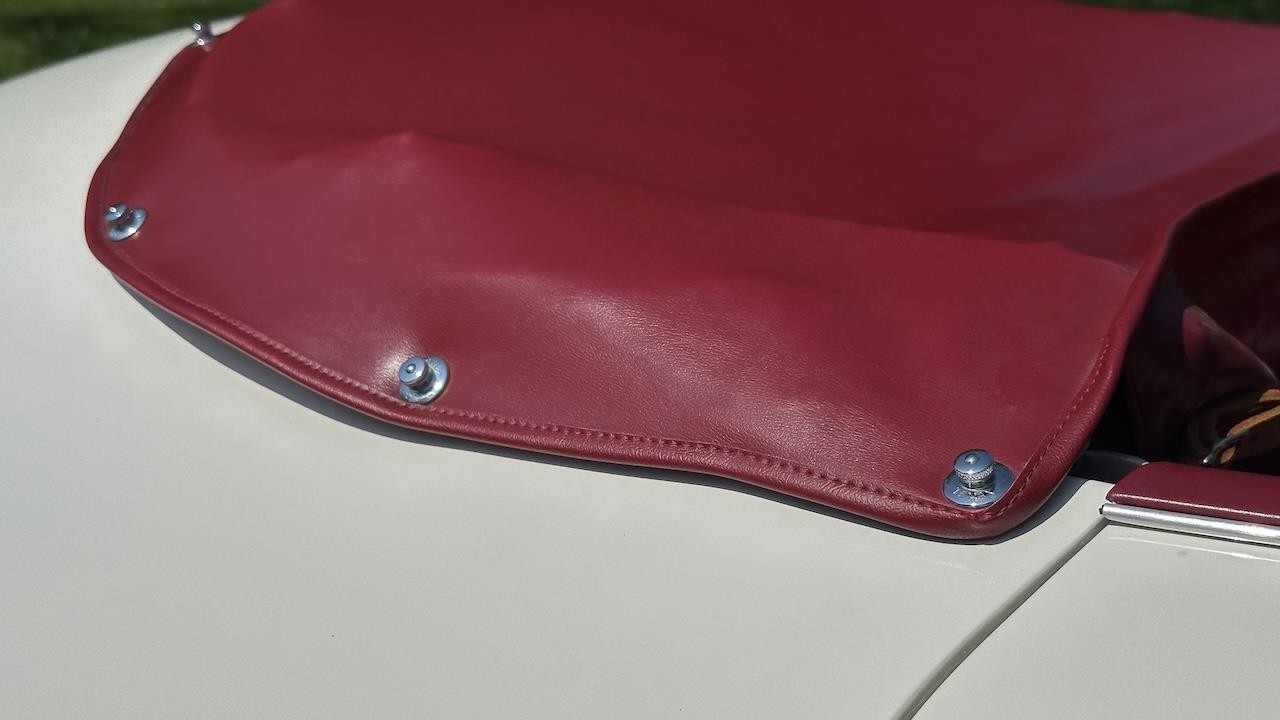 Porsche-356-1958-Convertible-31