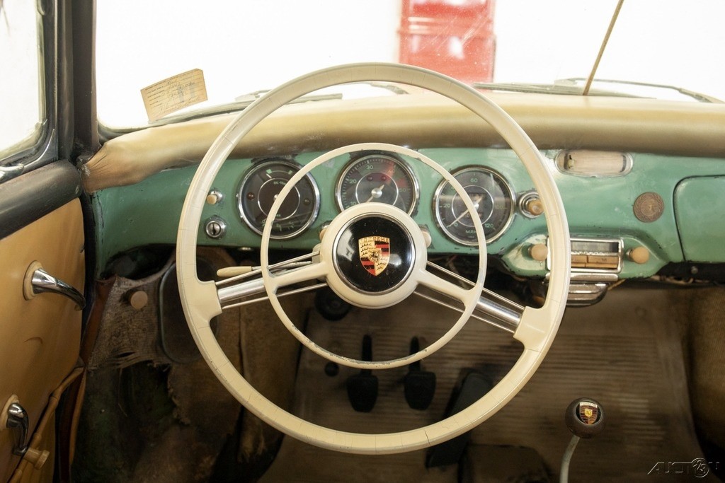 Porsche-356-1958-Convertible-7