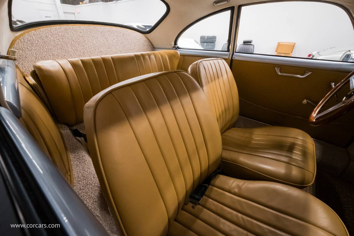 Porsche-356-1958-blue-20