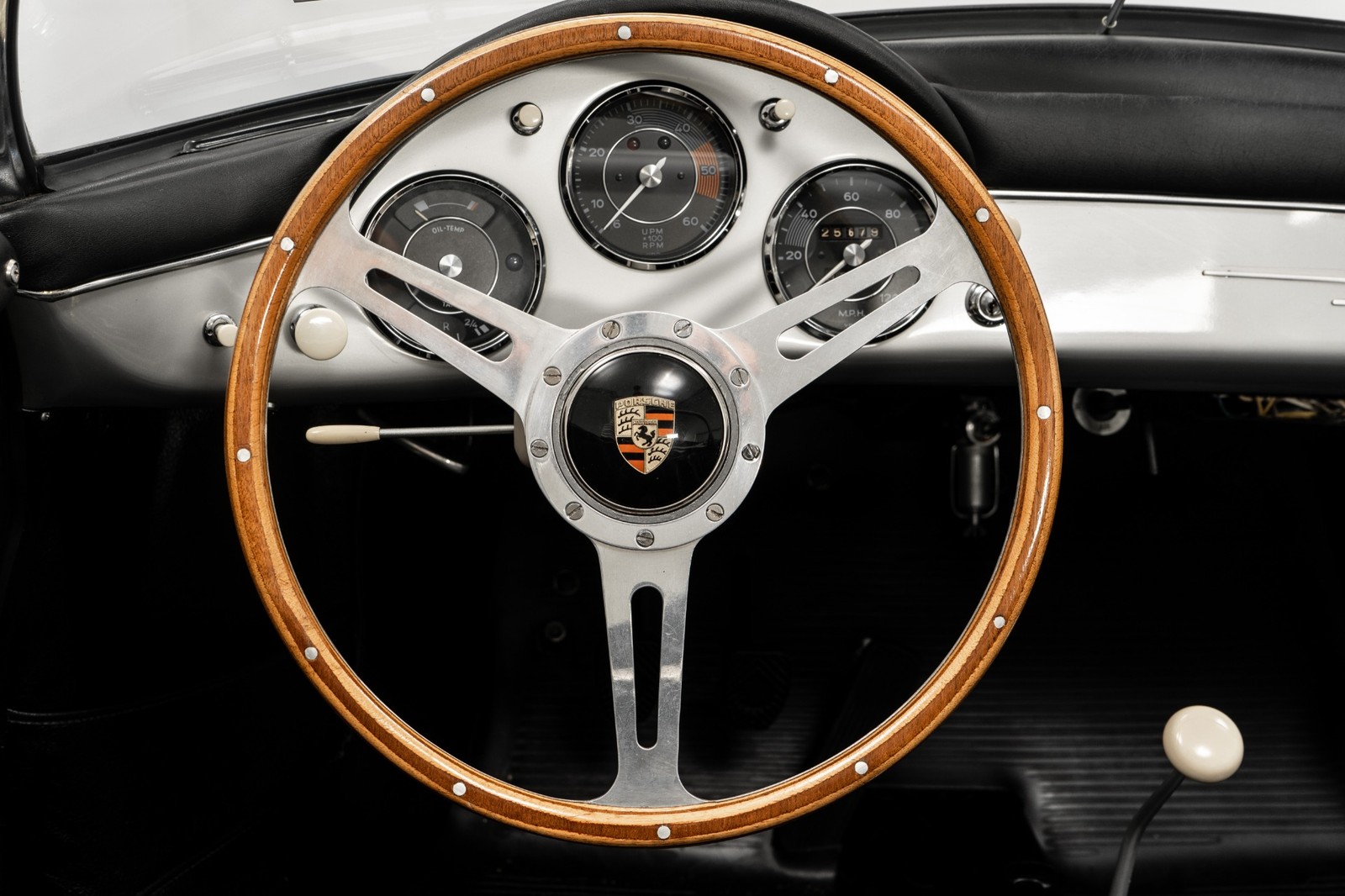 Porsche-356-1959-Convertible-13